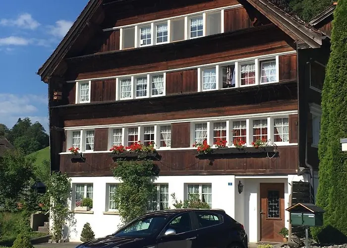 Appartement Wunderschoene Maisonette-ferienwohnung In Stattlichem Toggenburgerhaus Sankt Peterzell