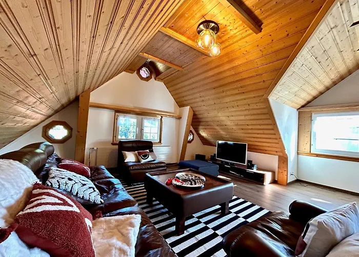 Appartement Wunderschoene Maisonette-ferienwohnung In Stattlichem Toggenburgerhaus