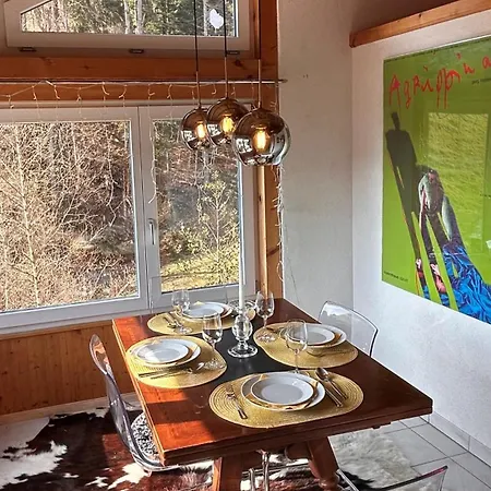 Wunderschoene Maisonette-ferienwohnung In Stattlichem Toggenburgerhaus Sankt Peterzell